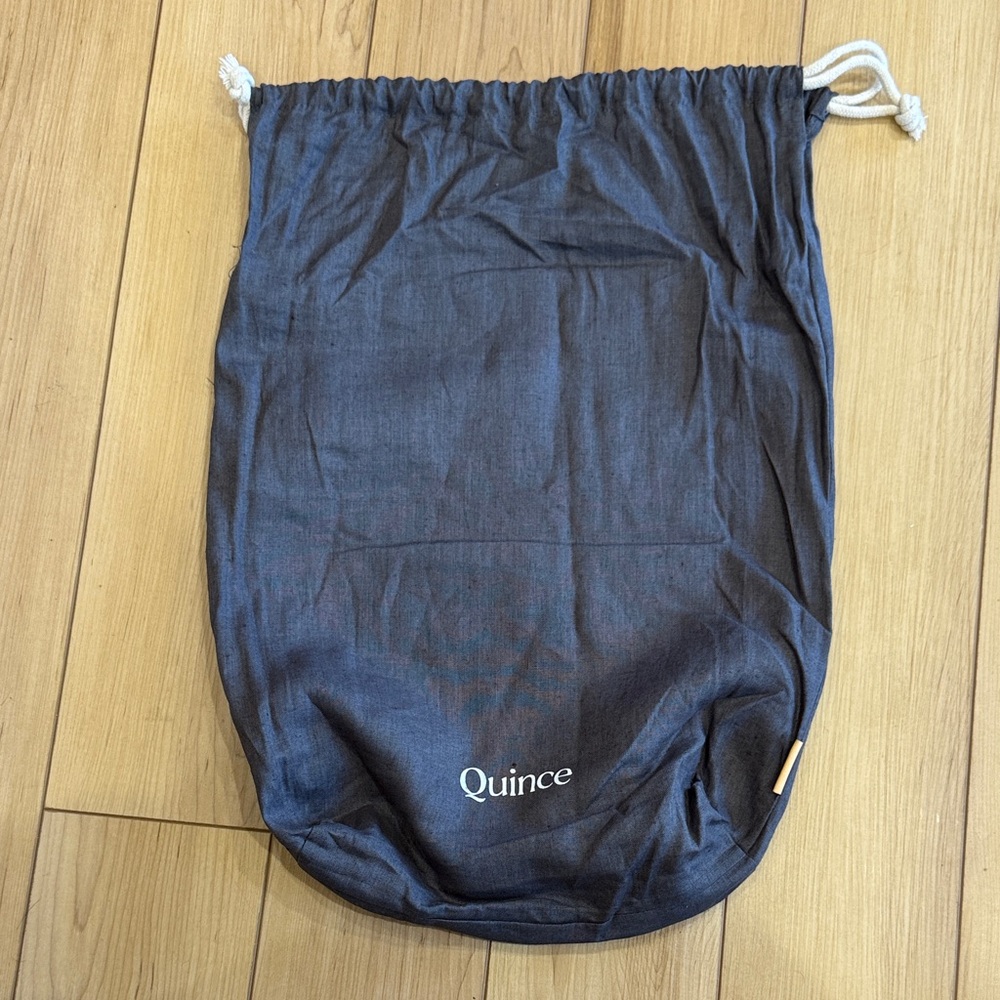 Quince Charcoal Drawstring Duffel/Storage Bag